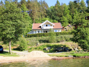 Holiday Home Naudøyna - SOW046